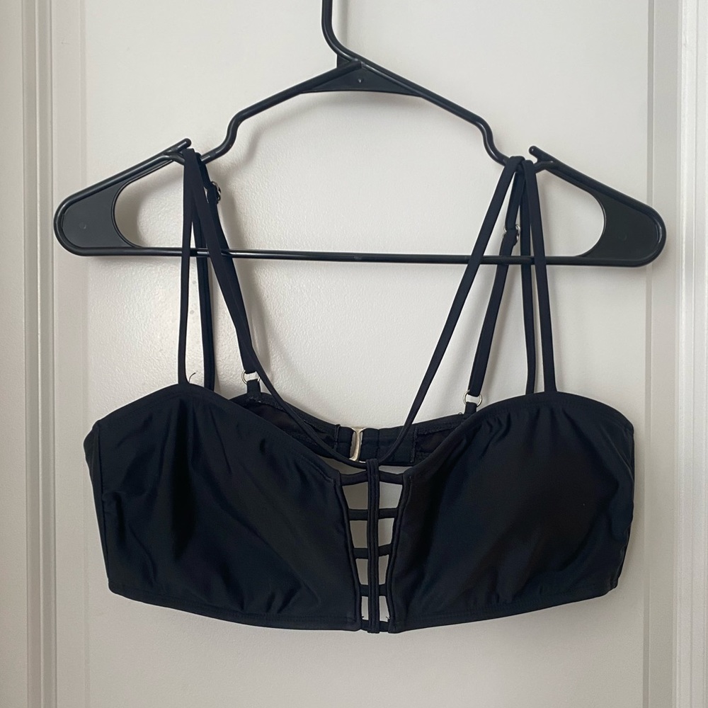 COPY - Black bikini top with double strap